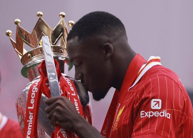 跟队:皇马相信科纳特愿意加盟,球员或权衡皇马和利物浦双方报价